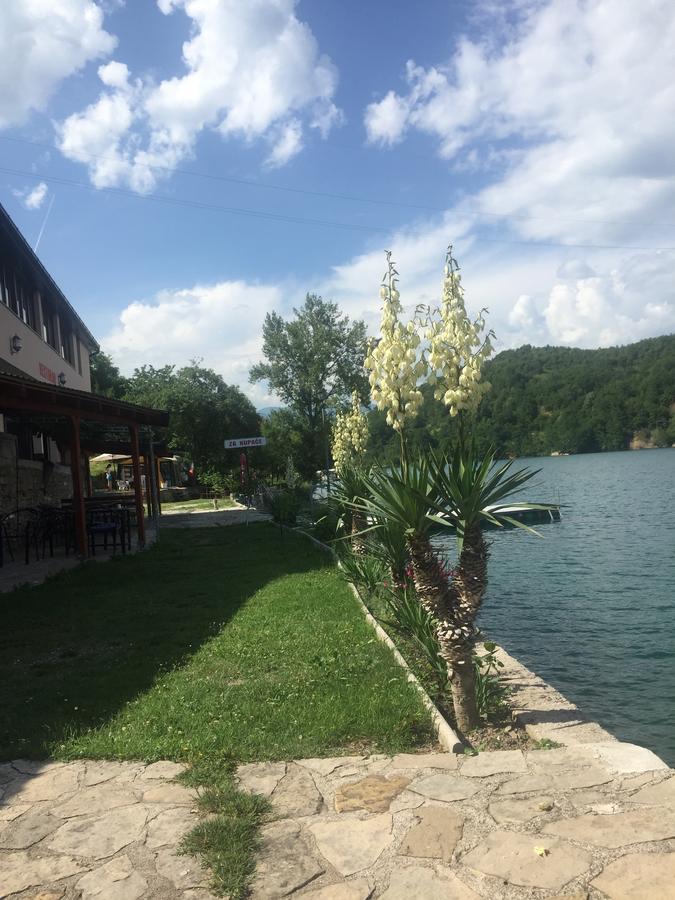 Pansion Asim Bed and Breakfast Jablanica Eksteriør billede